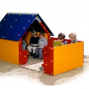Kinderspeelhuis met veranda Openbaar