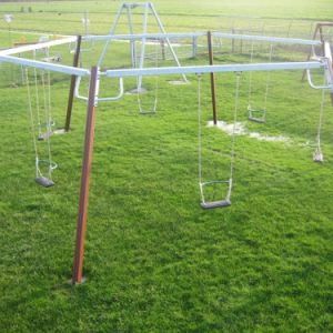 Schommel zeskant (hout) Openbaar